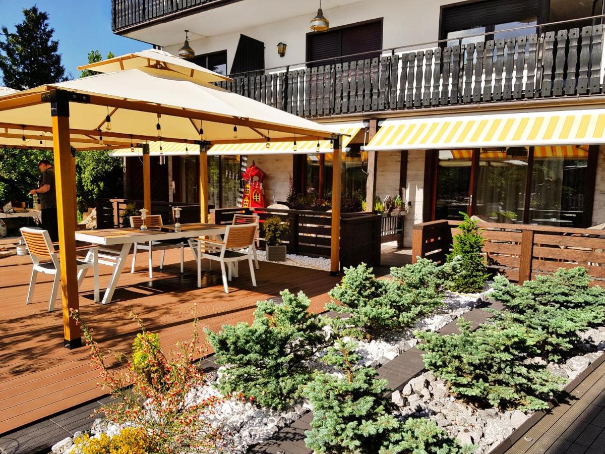 Hotel Roessle Dobel Exterior photo